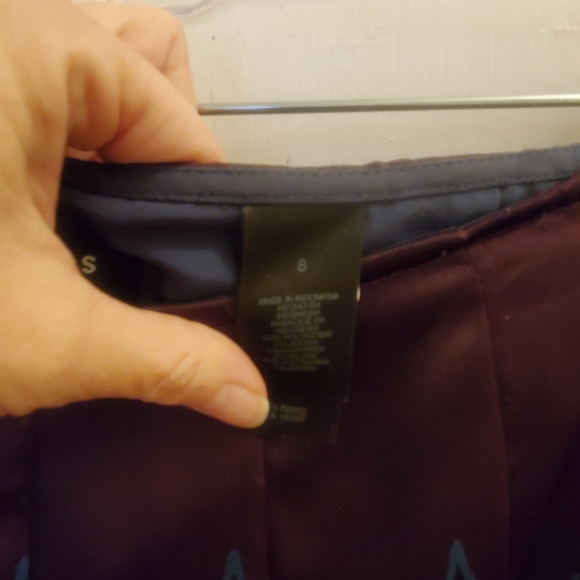 Lightweight lined skirt - Picture 3 of 5